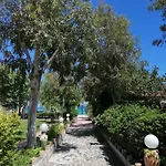 Nina's House , 1 *