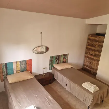 Nina's House , 1